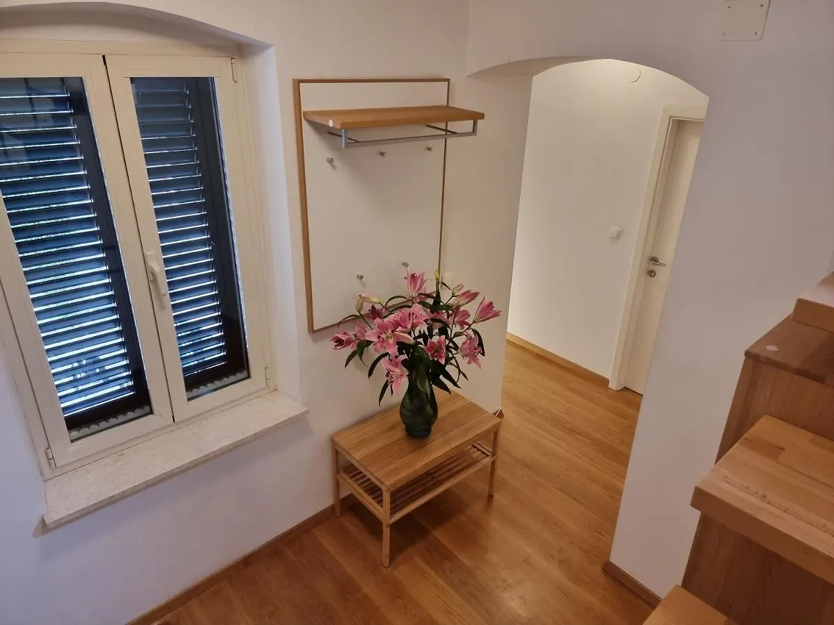 Malena Palace Experience Split