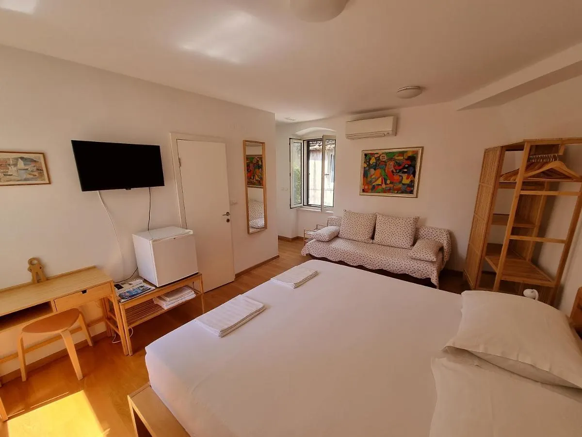 Malena Palace Experience Split