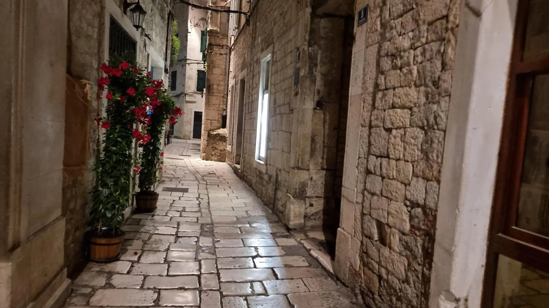 Malena Palace Experience Split