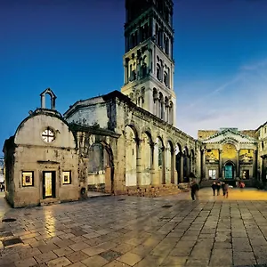 Gasthof Julije, Split