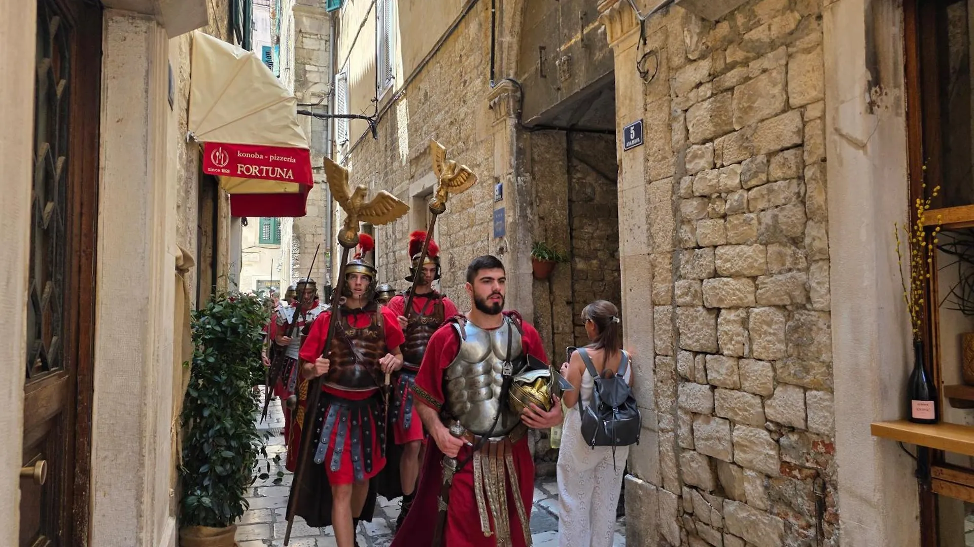 Malena Palace Experience Split Kroatien